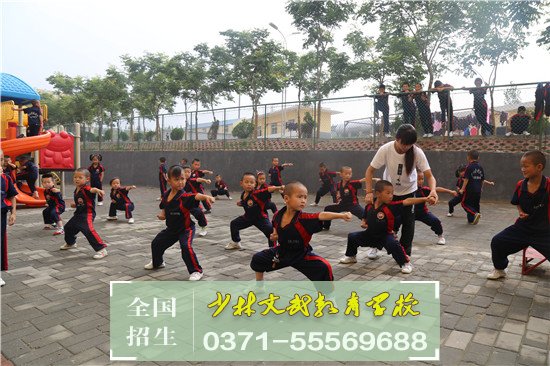 叛逆孩子管教學(xué)校,體驗(yàn)式教育,農(nóng)村生活體驗(yàn)